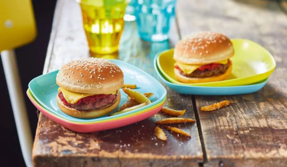 2 cheeseburgers