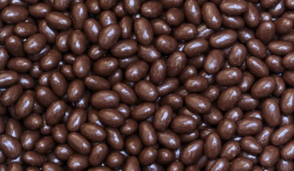 Amandes enrobées de chocolat au lait