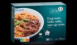 Bœuf mariné, nouilles et légumes sautés, sauce soja sésame