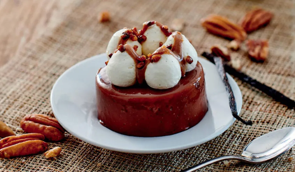 Entremets vanille-pécan