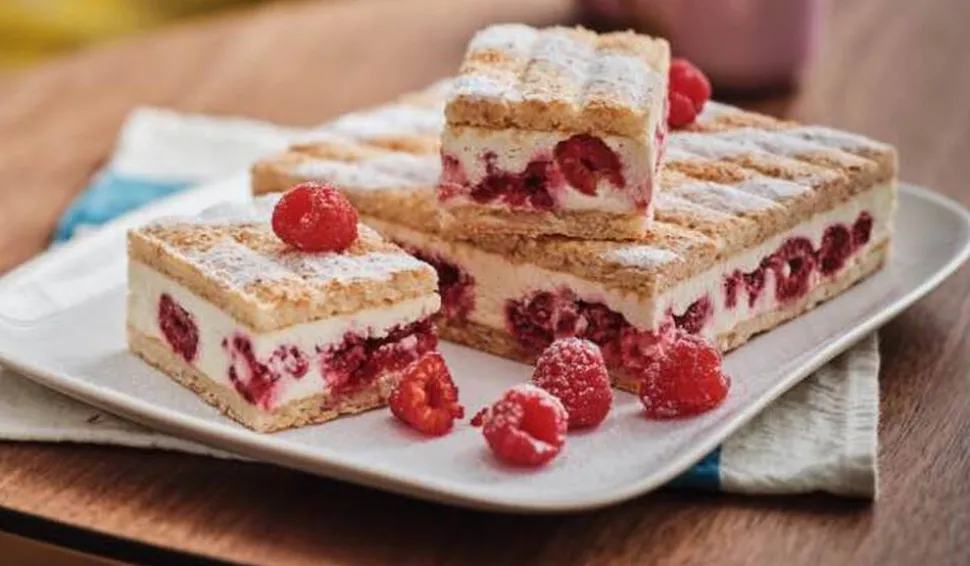 Macaron aux framboises