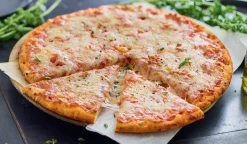 Margherita, mozzarella, tomate, origan