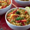 Nouilles aux légumes et à la sauce soja