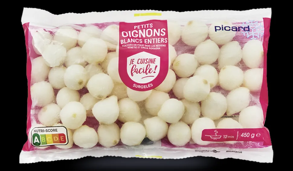 Petits oignons blancs entiers, épluchés