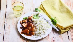 Porc au caramel et riz à la coriandre
