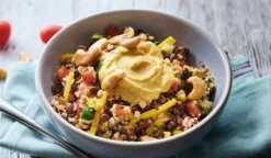 Salade duo de quinoa haricot azuki, houmous