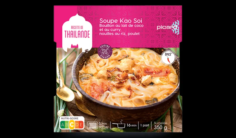 Soupe Kao Soi, bouillon lait coco, curry, nouilles